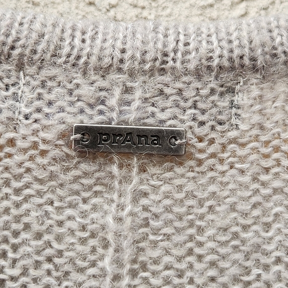 PRANA Womens Shelby Poncho Sweater Small Gray Wool Cable Knit Boho Fringe Top - Picture 5 of 10